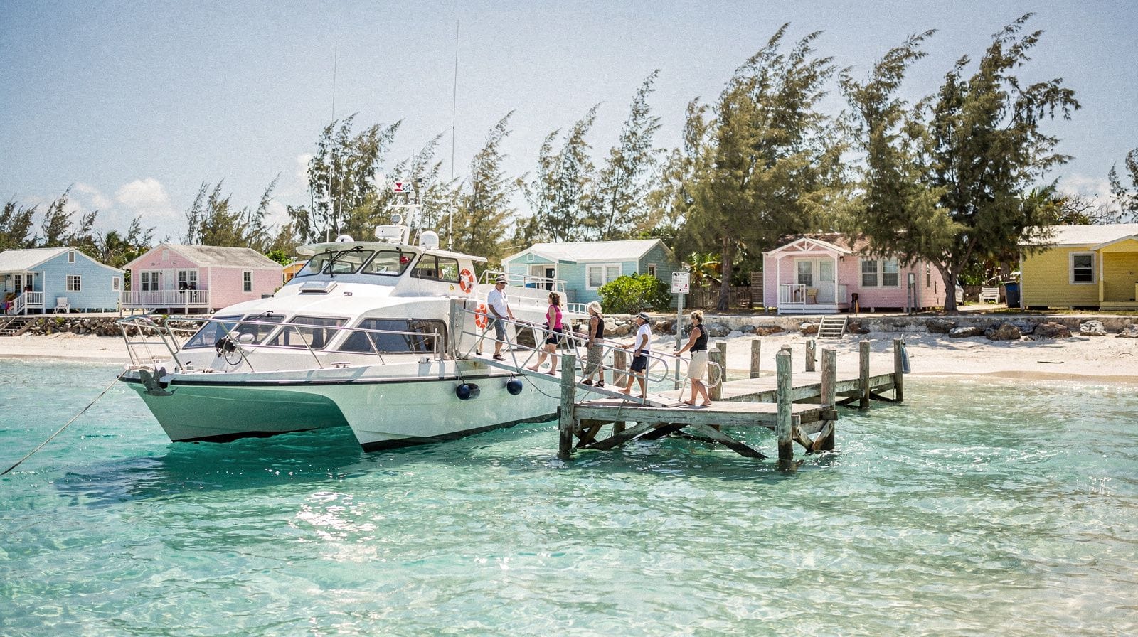 Bimini vs Grand Bahama: which Bahamas day trip to book