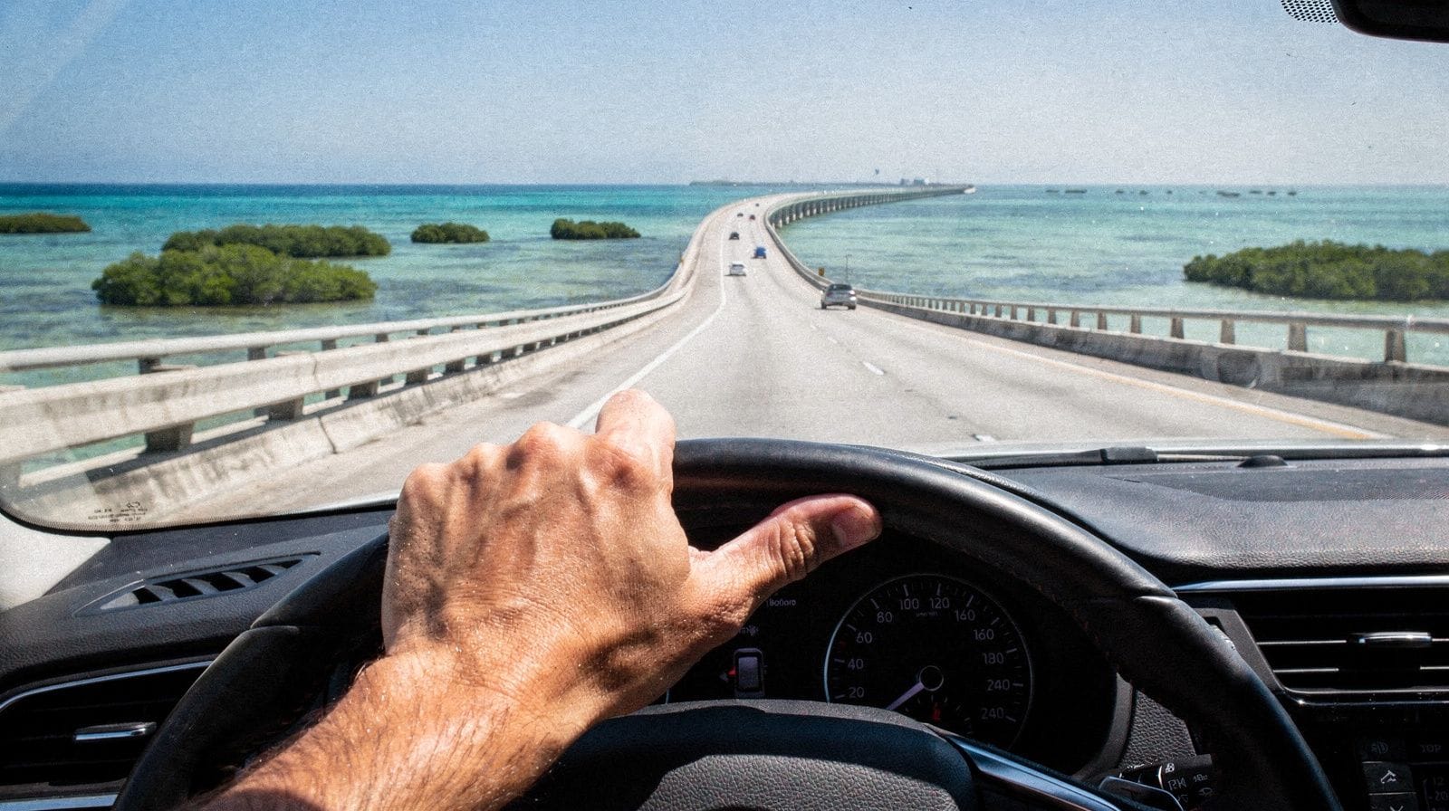 Driving vs. bus tour to Key West: which one actually suits your day