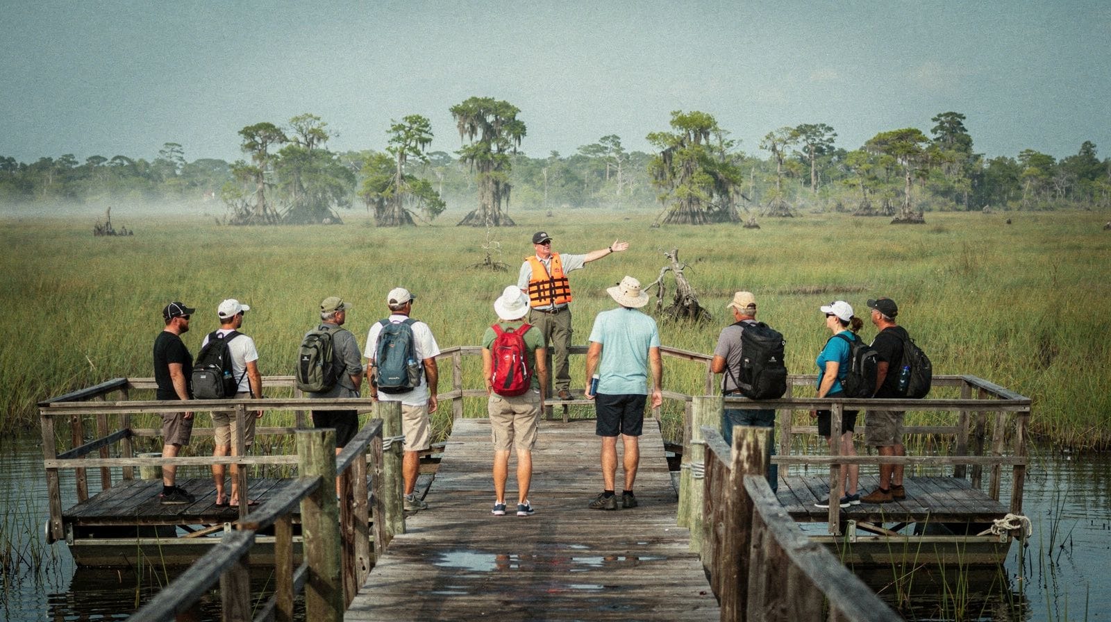 Group tour vs private tour in Miami: which one to book