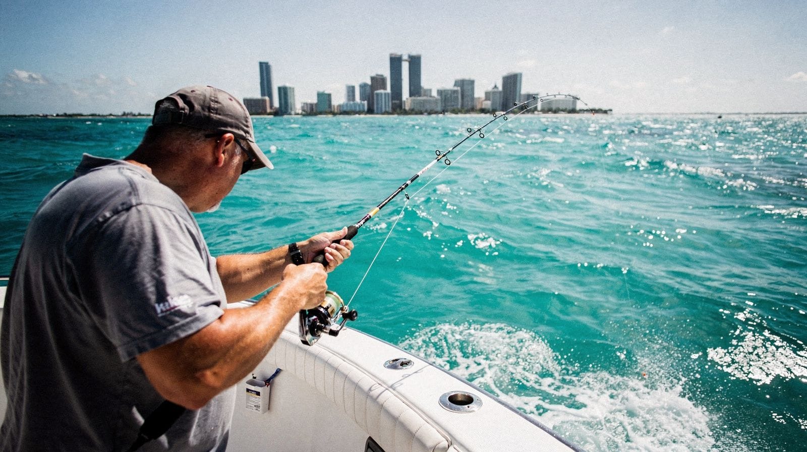 Sport fishing in Miami: charters without leaving the city