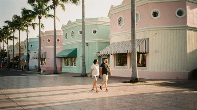South Beach art deco tours: walking the historic district
